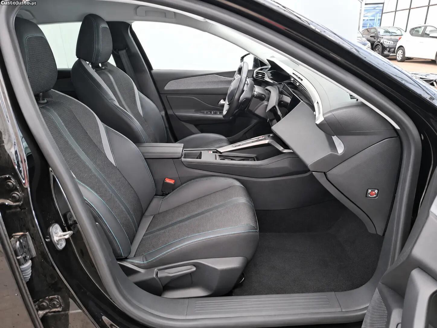 Peugeot 308 180 e-EAT8 Allure - 24 — photo 5