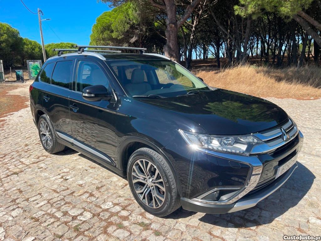 Mitsubishi Outlander 2.2 DI-D Instyle 7 Lugares - 17 — photo 2