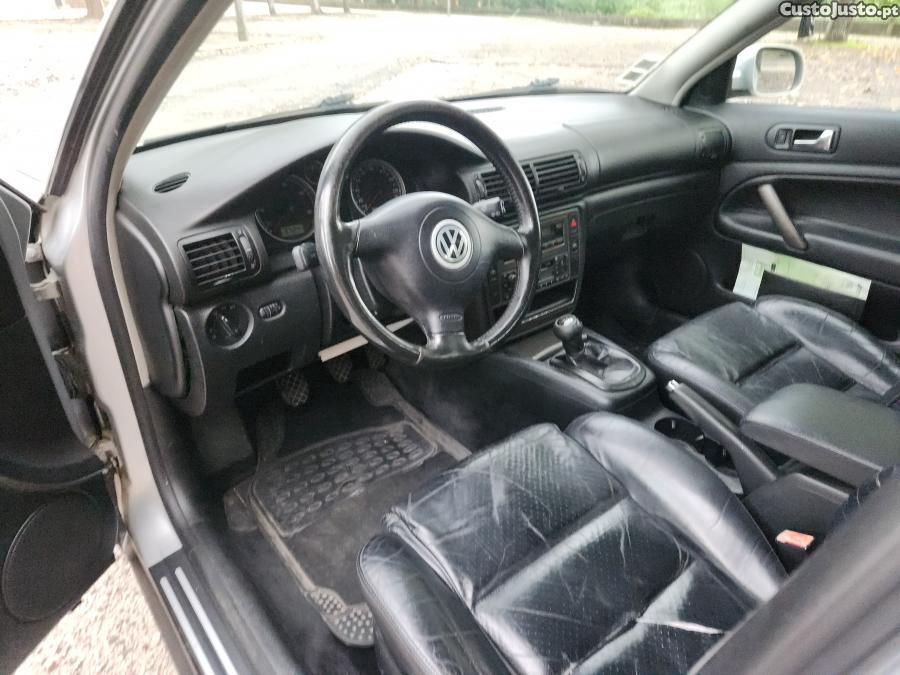 Volkswagen Passat 1.9 TDi Trendline — fotografia 9