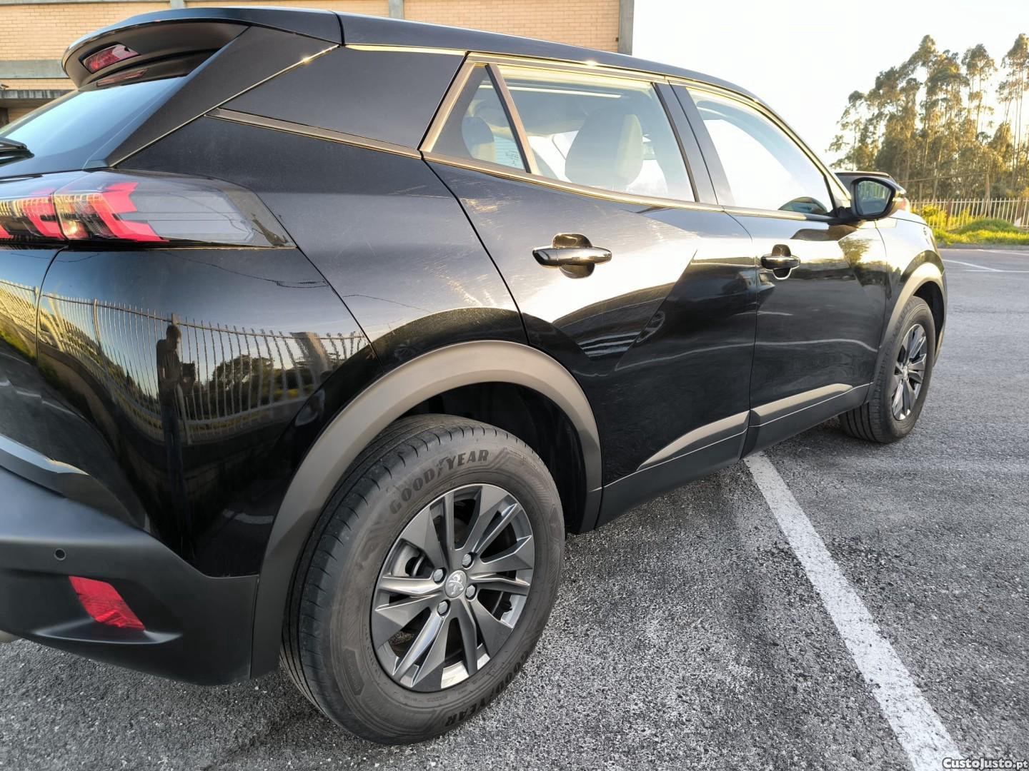 Peugeot 2008 1.5 BlueHDi Active Pack — fotografia 14
