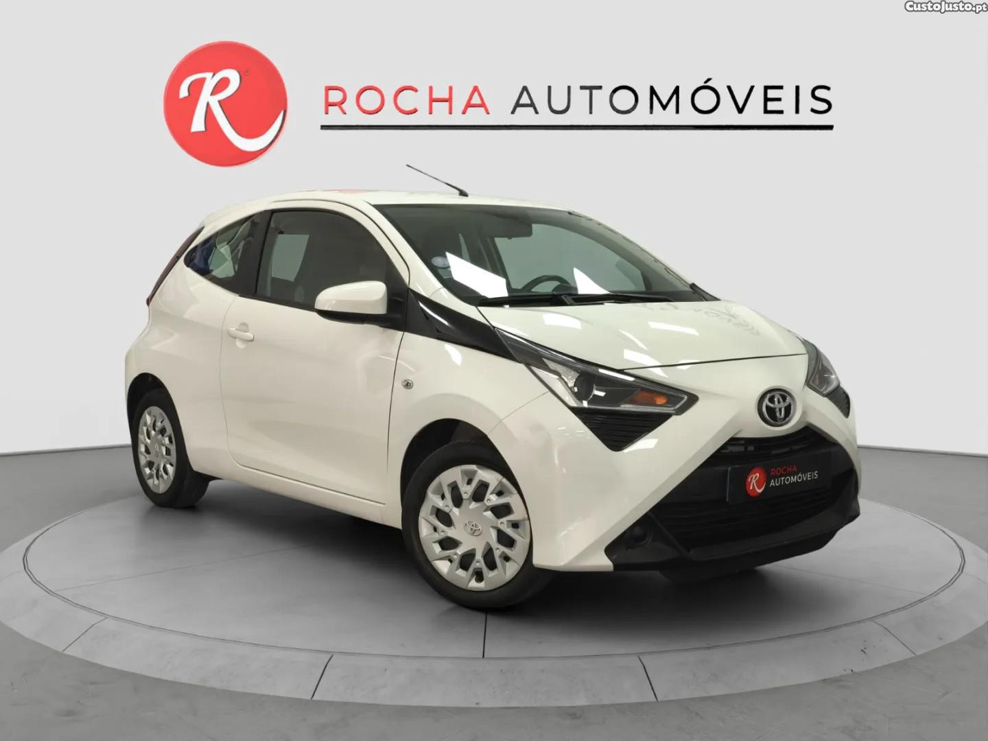 Toyota Aygo 1.0 X-Play Touch - 18 — photo 2