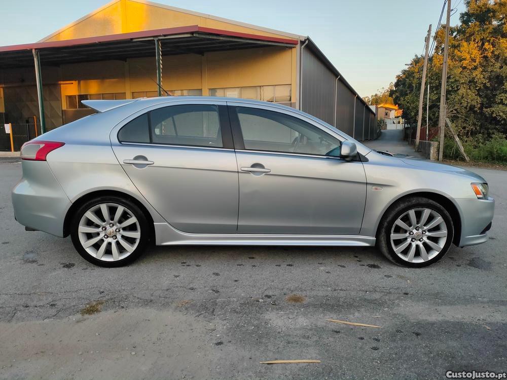 Mitsubishi Lancer SPORTBACK 2.0 Di-D Intense (140 CV) - 09 — photo 5