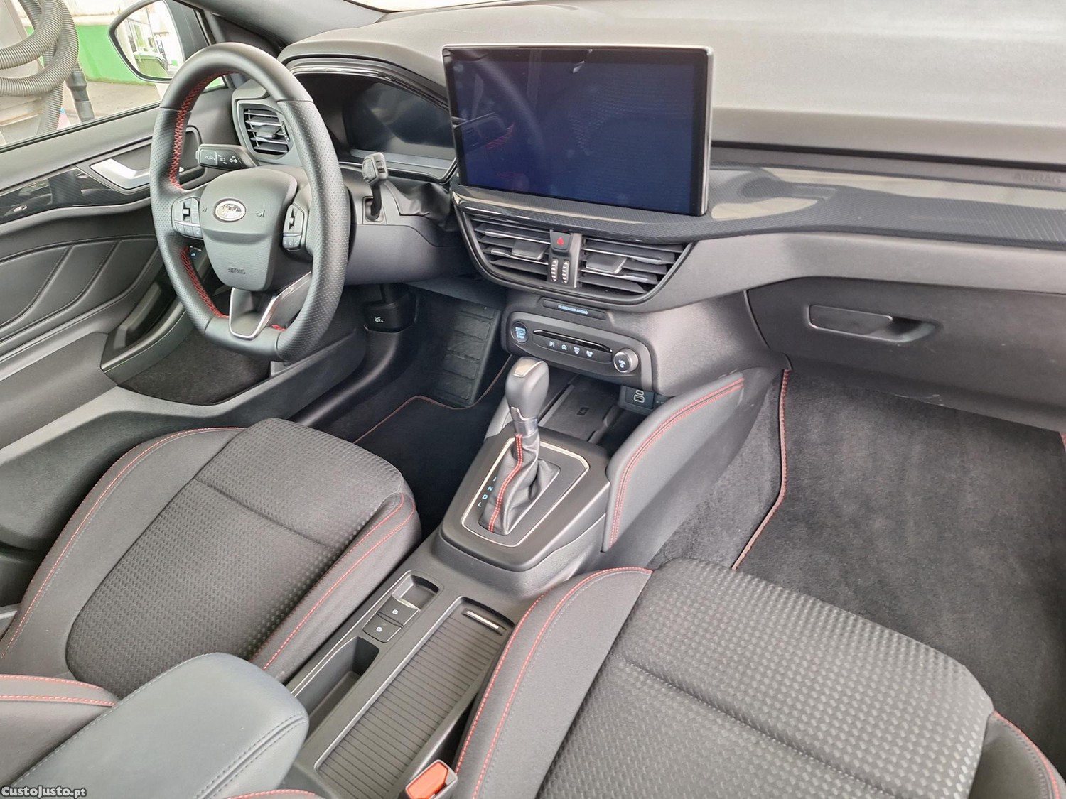 Ford Focus 1.0 155cv automático s-Line - 24 — photo 3