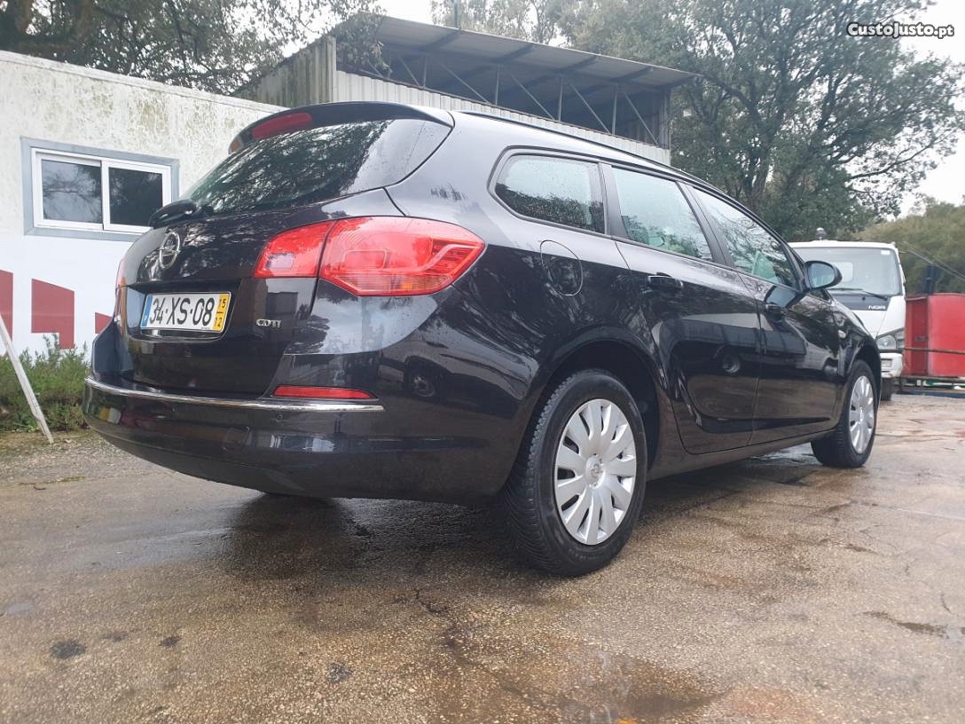 Opel Astra Sport tourer 1.6 CDTI — fotografia 4
