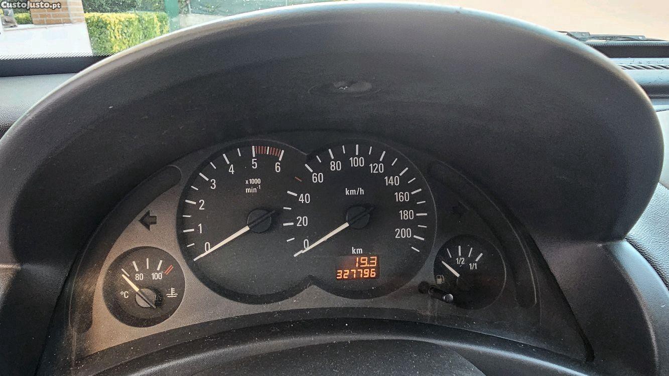 Opel Combo 1.3 cdti - 05 — photo 4