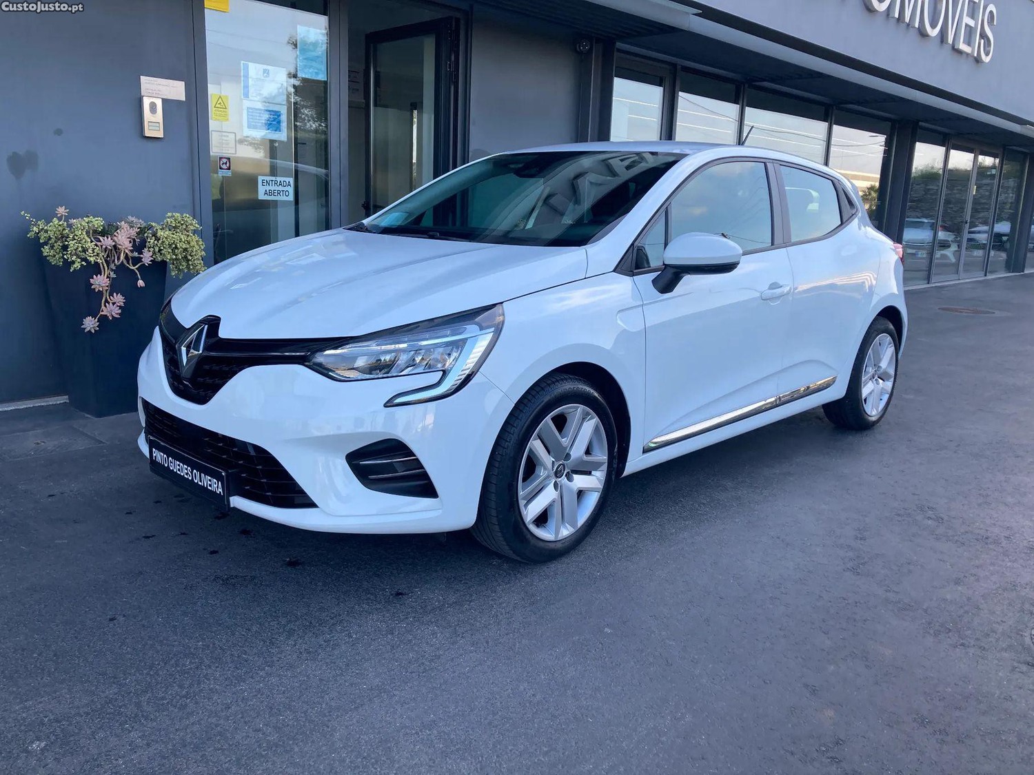 Renault Clio TCe 100 BUSINESS EDI - 20 — photo 4