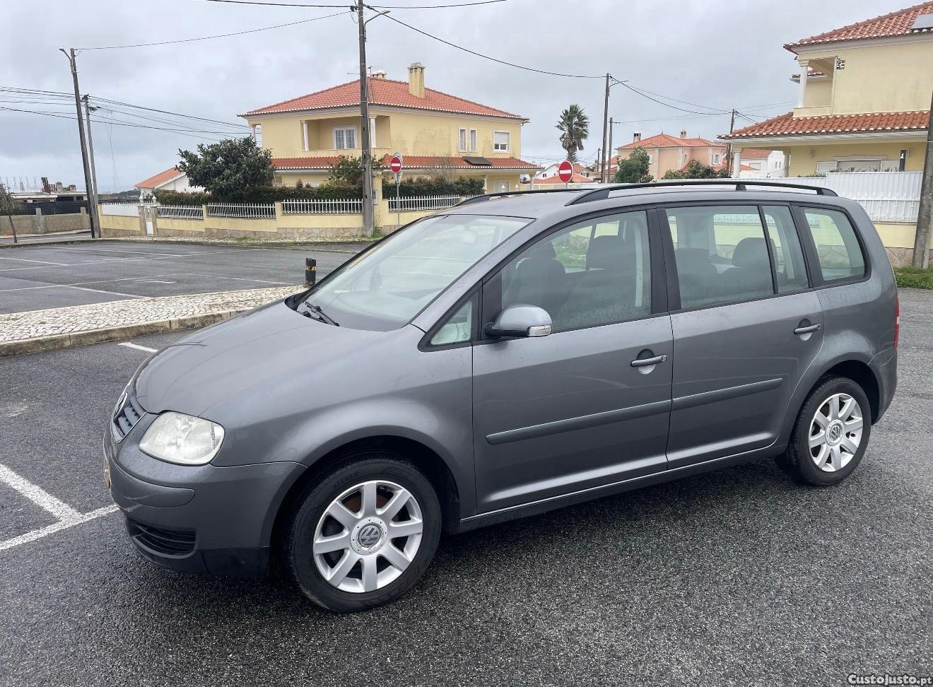 VW Touran 1.9 - 06 — photo 3