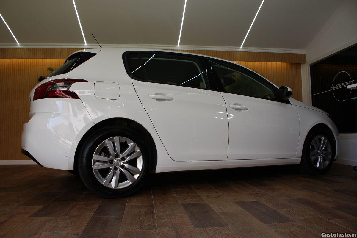 Peugeot 308 1.5 BlueHDi Active Pack — fotografia 10