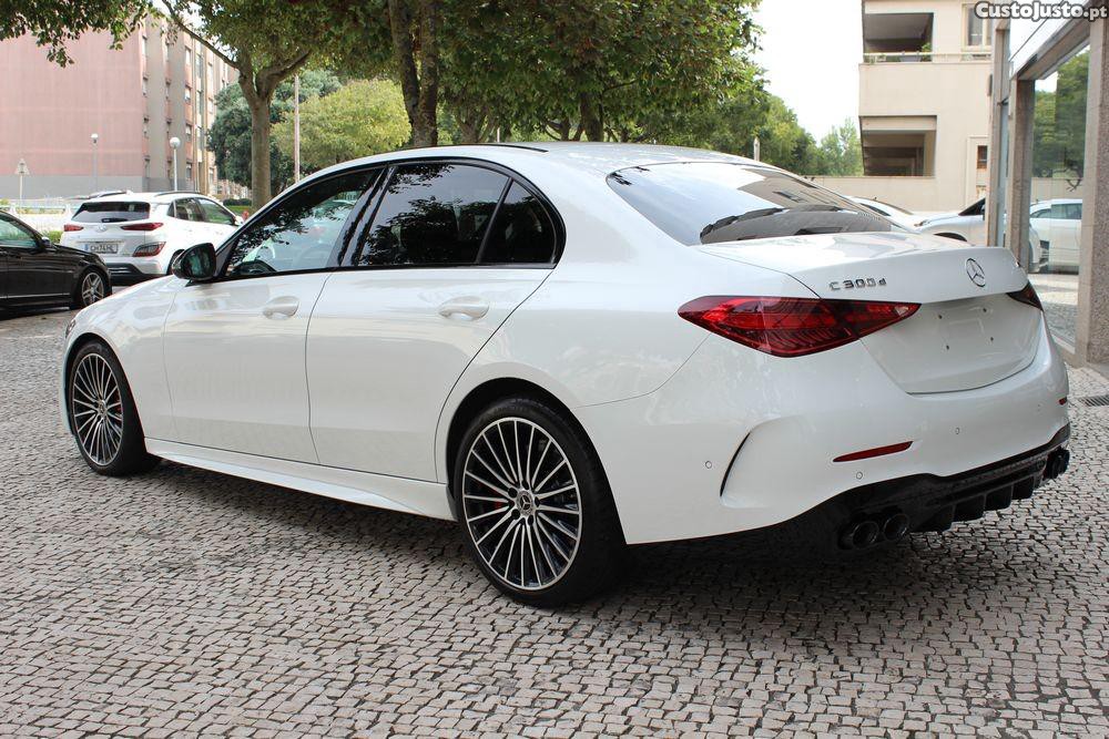 Mercedes-Benz C 300 d AMG Line — fotografia 11