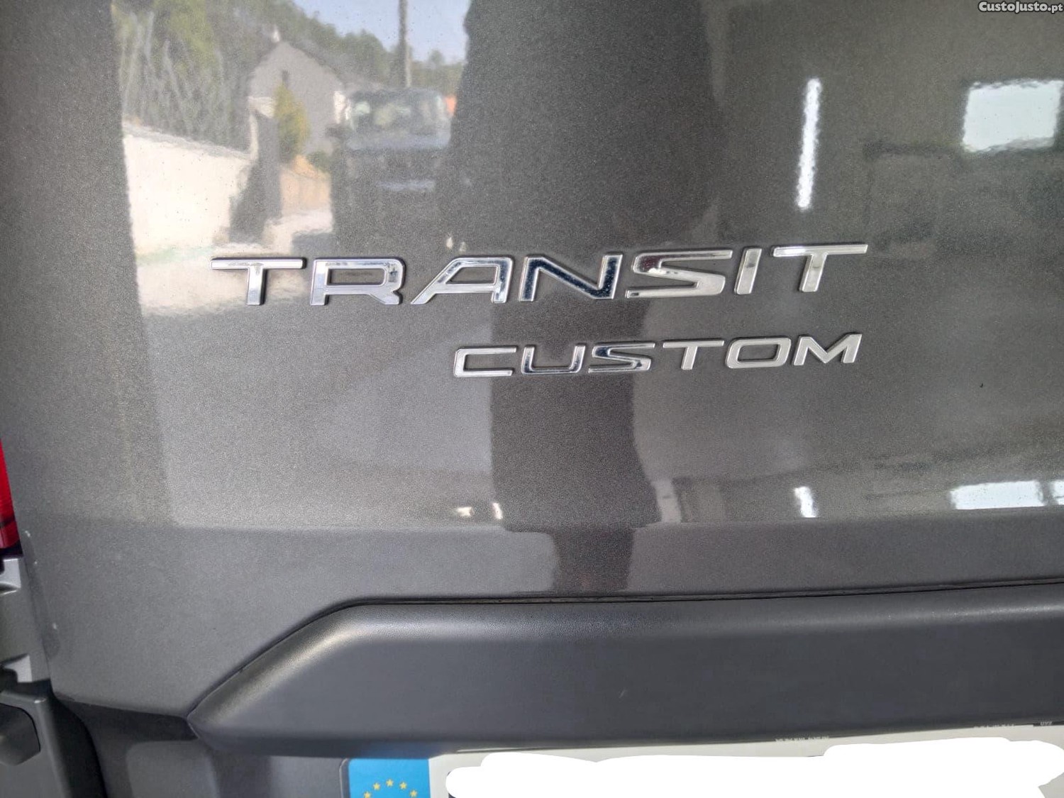 Ford Transit Custom — photo 2