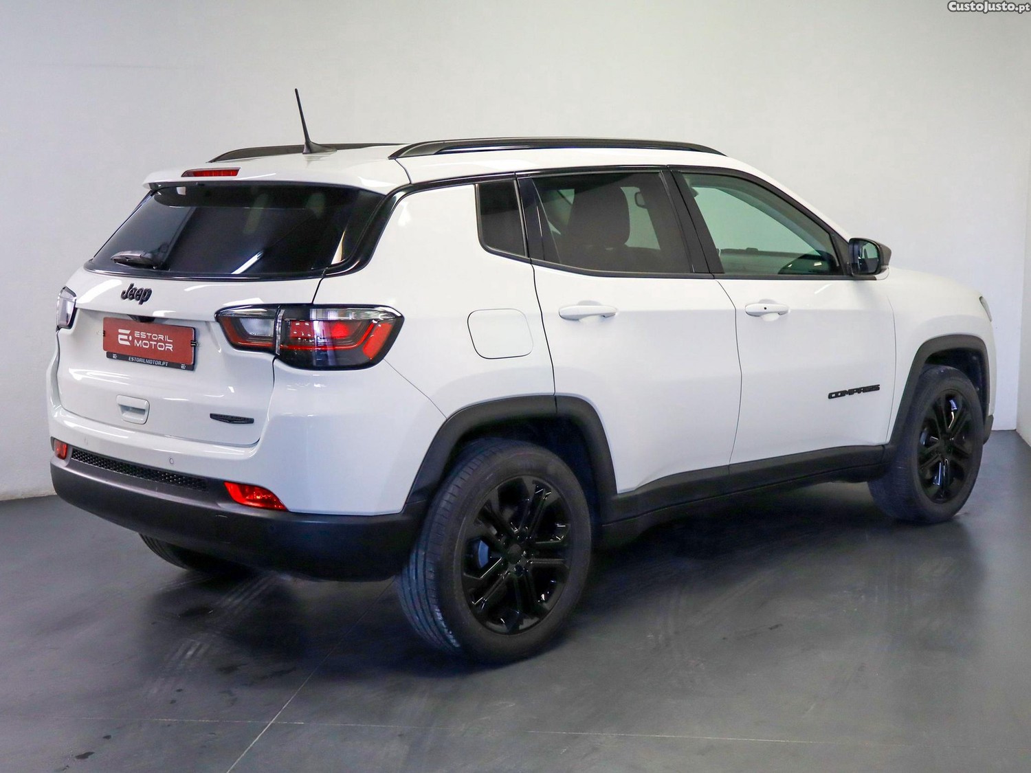 Jeep Compass 1.3 T Night Eagle - 22 — photo 3