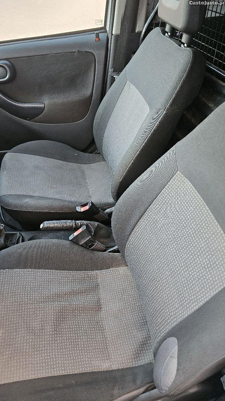 Opel Combo 1.3 cdti - 05 — photo 5