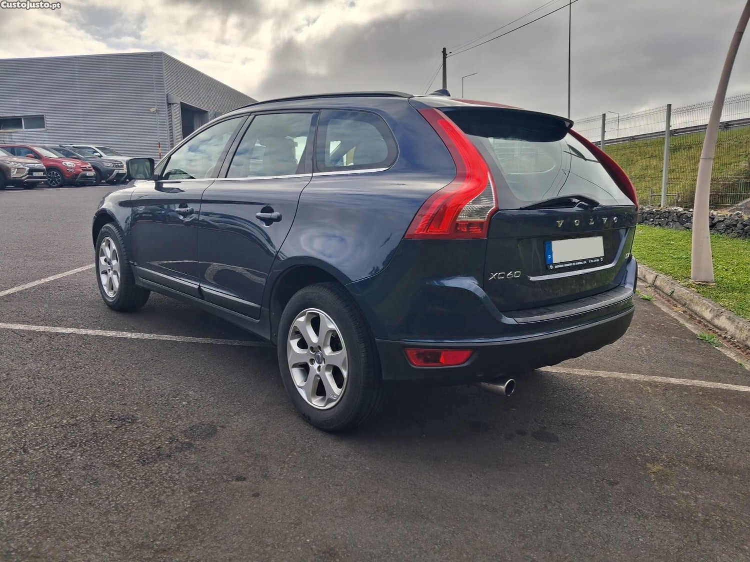 Volvo XC60 D4 2.0 - 163CV - 2013 - 13 — photo 4