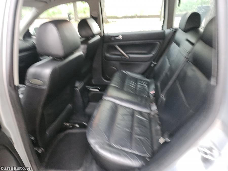 Volkswagen Passat 1.9 TDi Trendline — fotografia 4