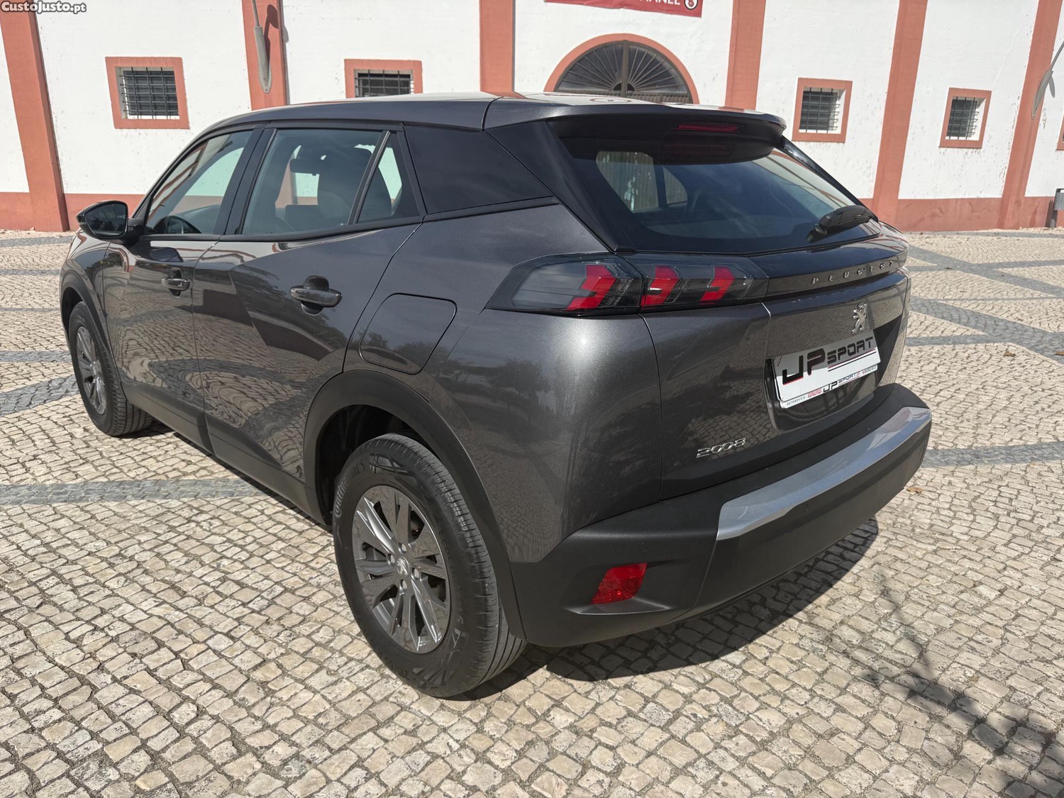 Peugeot 2008 1.2 PureTech Active Pack 102cv - 23 — photo 4