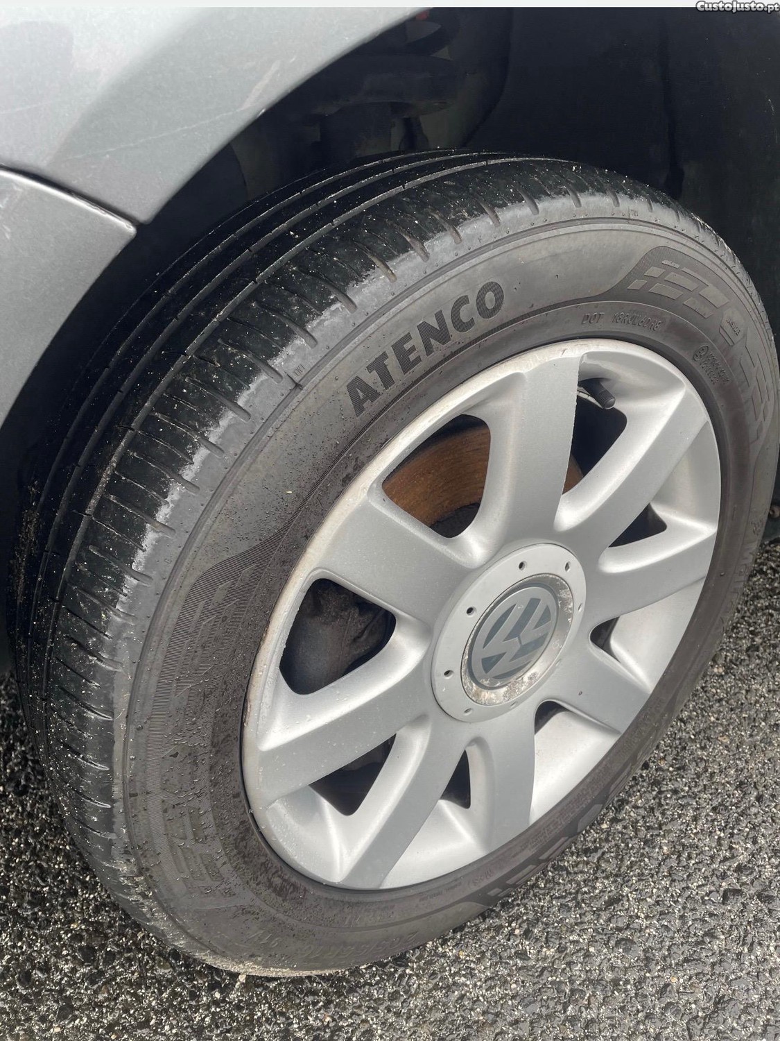 VW Touran 1.9 - 06 — photo 4