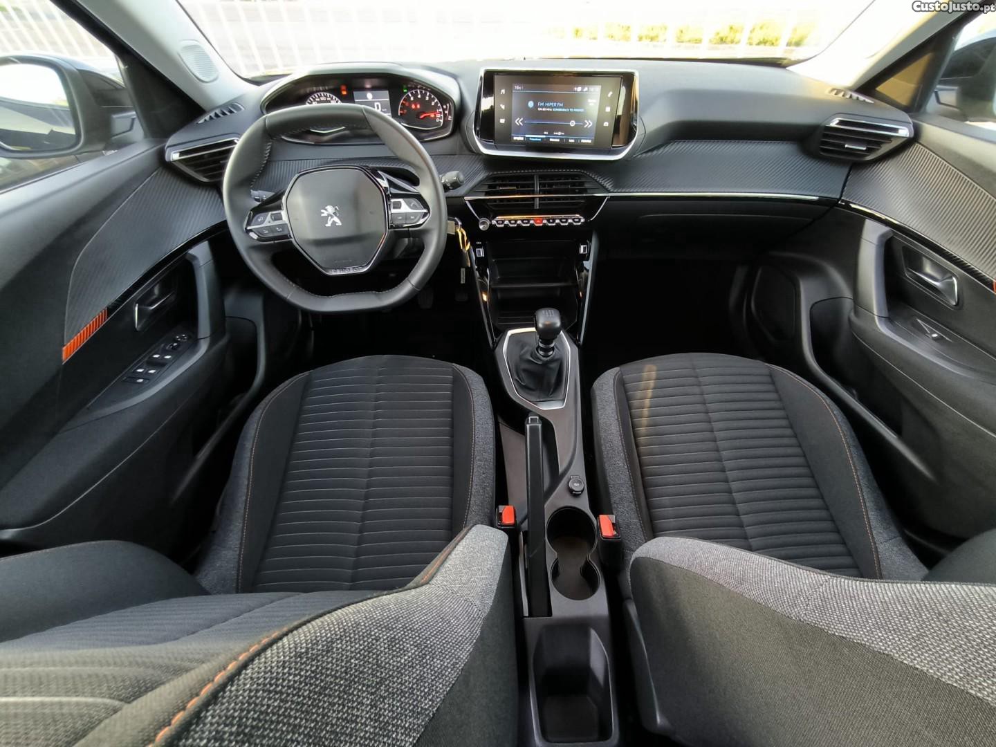 Peugeot 2008 1.5 BlueHDi Active Pack — fotografia 11