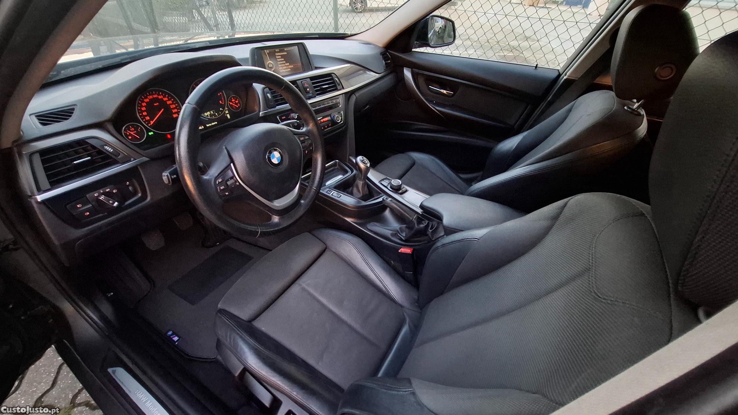 BMW 318 Line Sport Nacional — fotografia 8