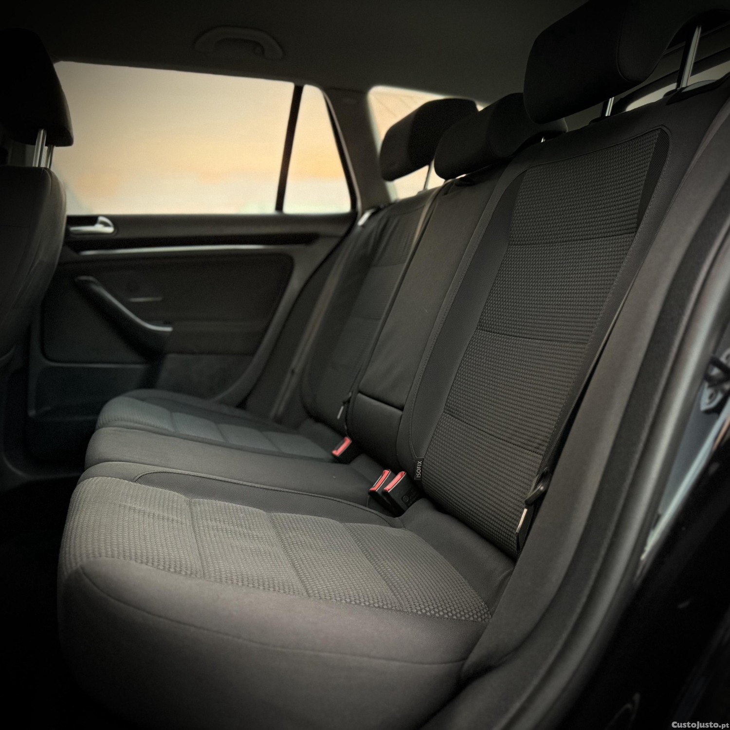 Volkswagen Golf 1.6 TDI Variant Highline — fotografia 7