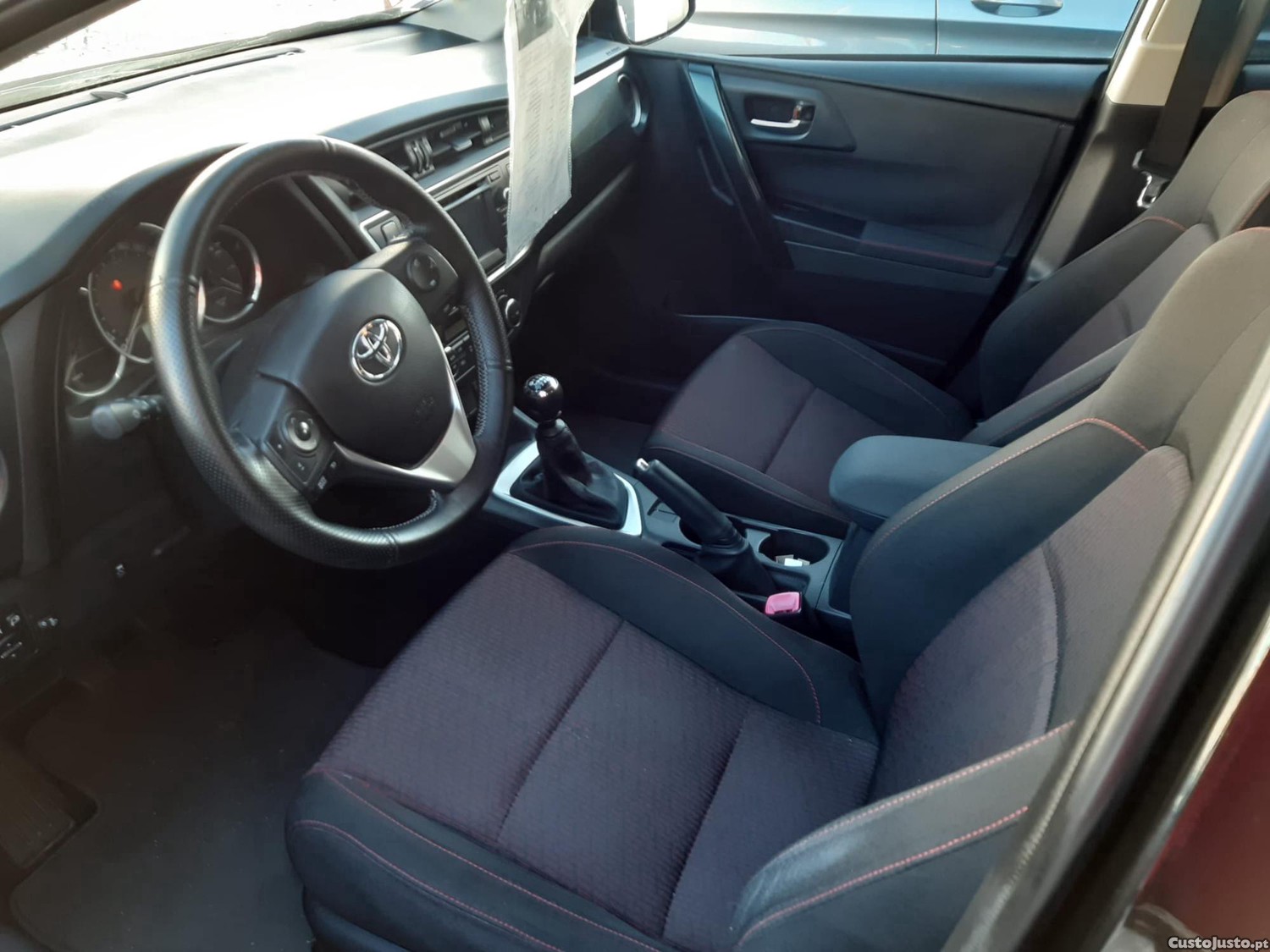 Toyota Auris Break - 14 — photo 2