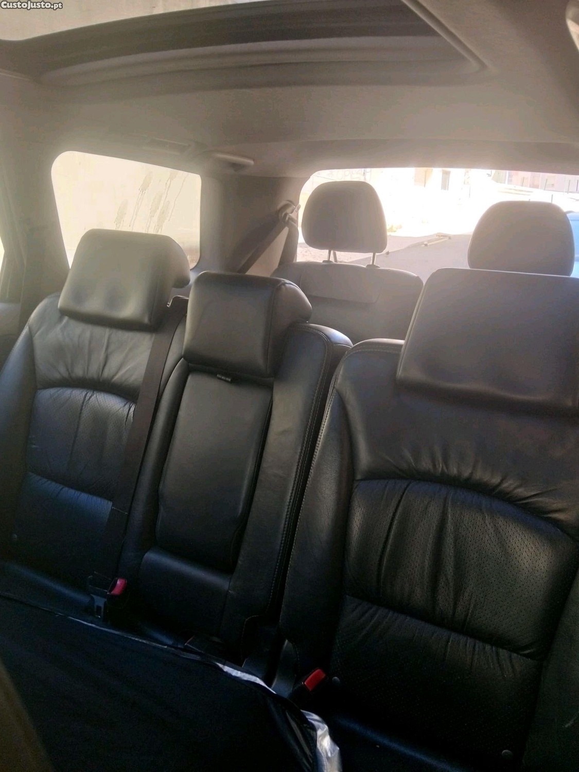 Mitsubishi Grandis . — photo 3