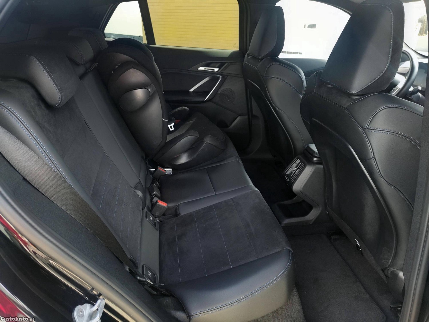 BMW iX2 Edrive 20  FullExtras - 25 — photo 5