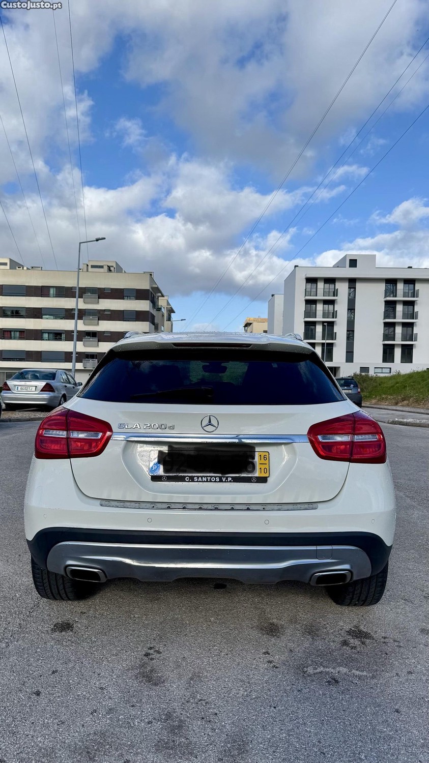 Mercedes-Benz GLA 200 Urban - 16 — photo 2