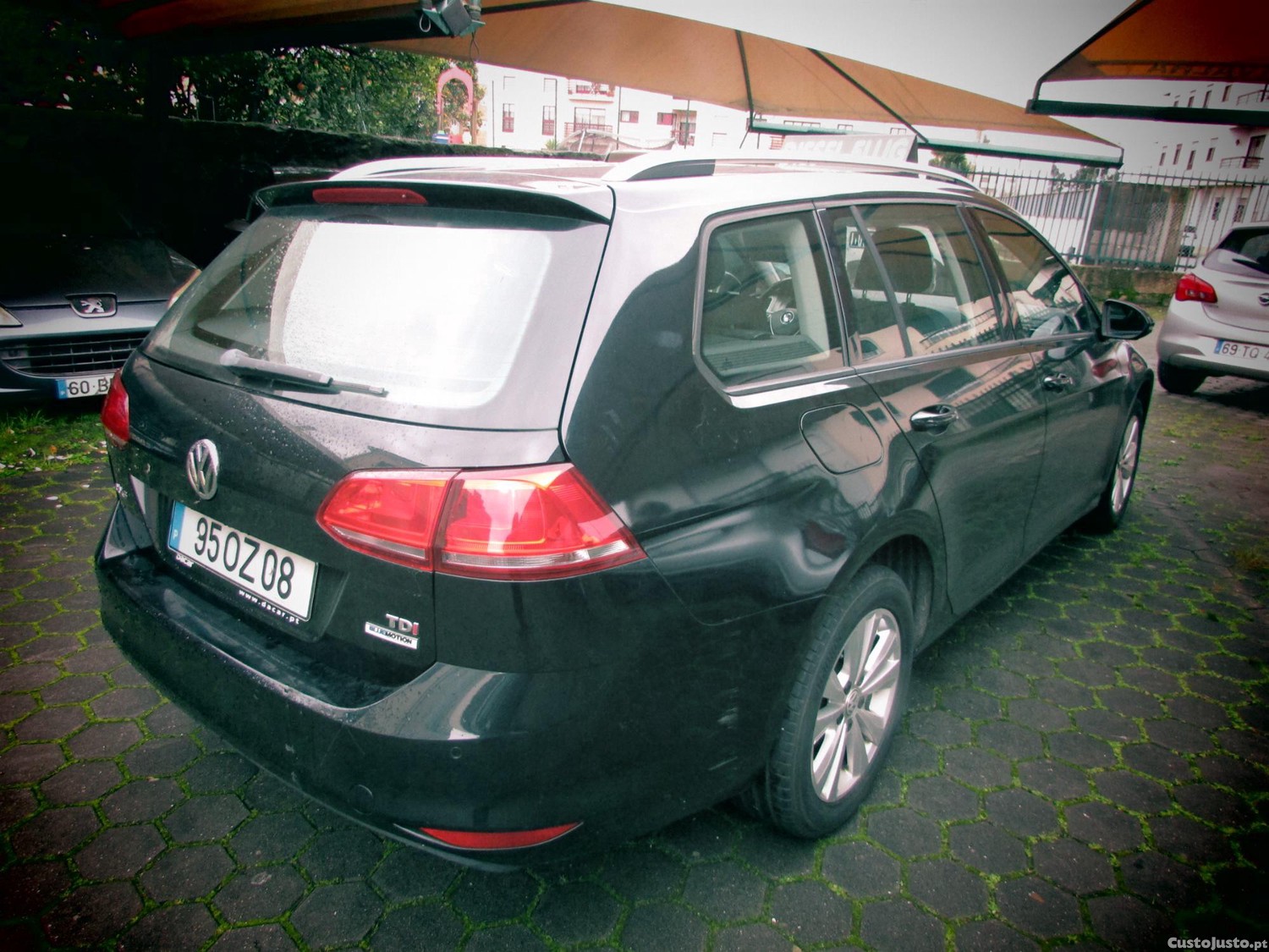 Volkswagen Golf 1.6 tdi 105 cv nac — fotografia 5