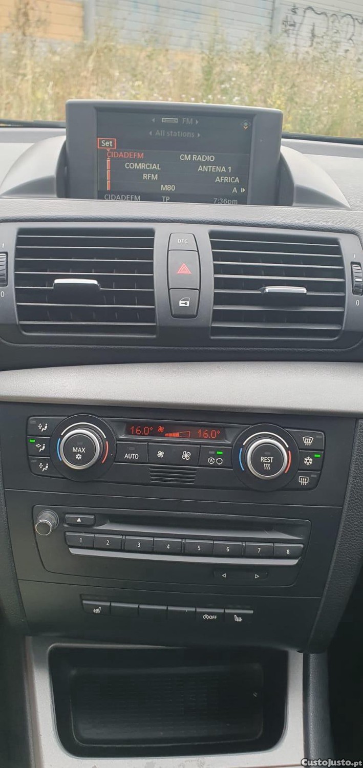 BMW 118 d — fotografia 7