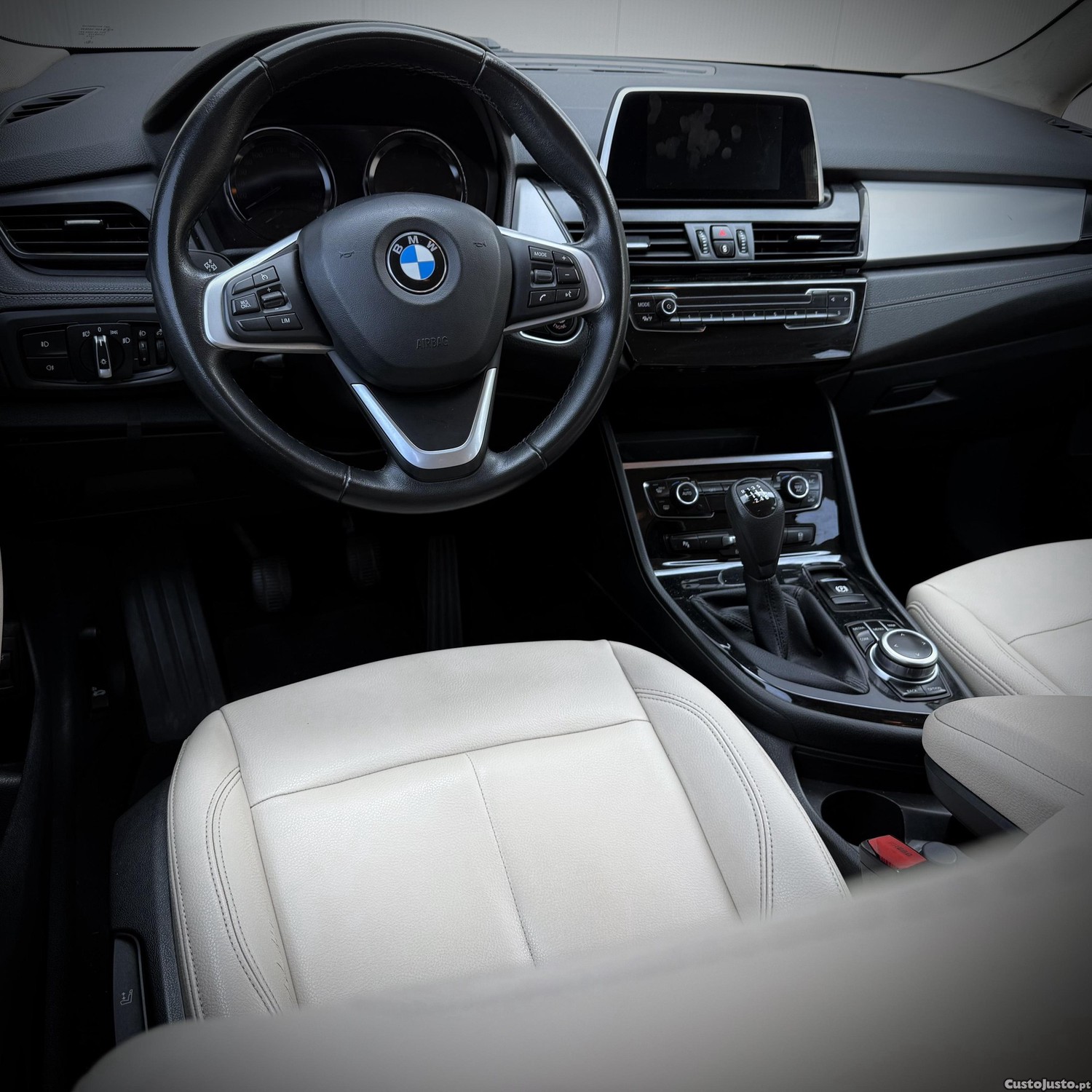 BMW 216 Gran Tourer 7L Line Luxury — fotografia 2
