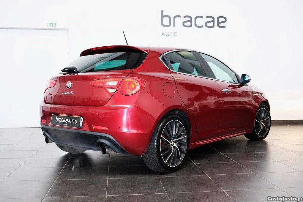 Alfa Romeo Giulietta 1.8 TBi 16V Quadrifoglio Verde — fotografia 9