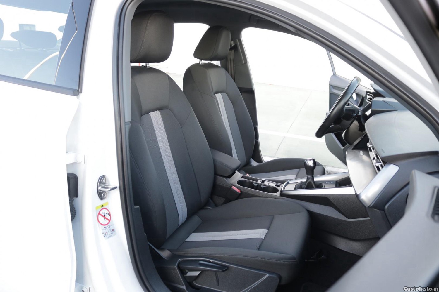 Audi A3 Limousine 30 TFSI Advanced — fotografia 41