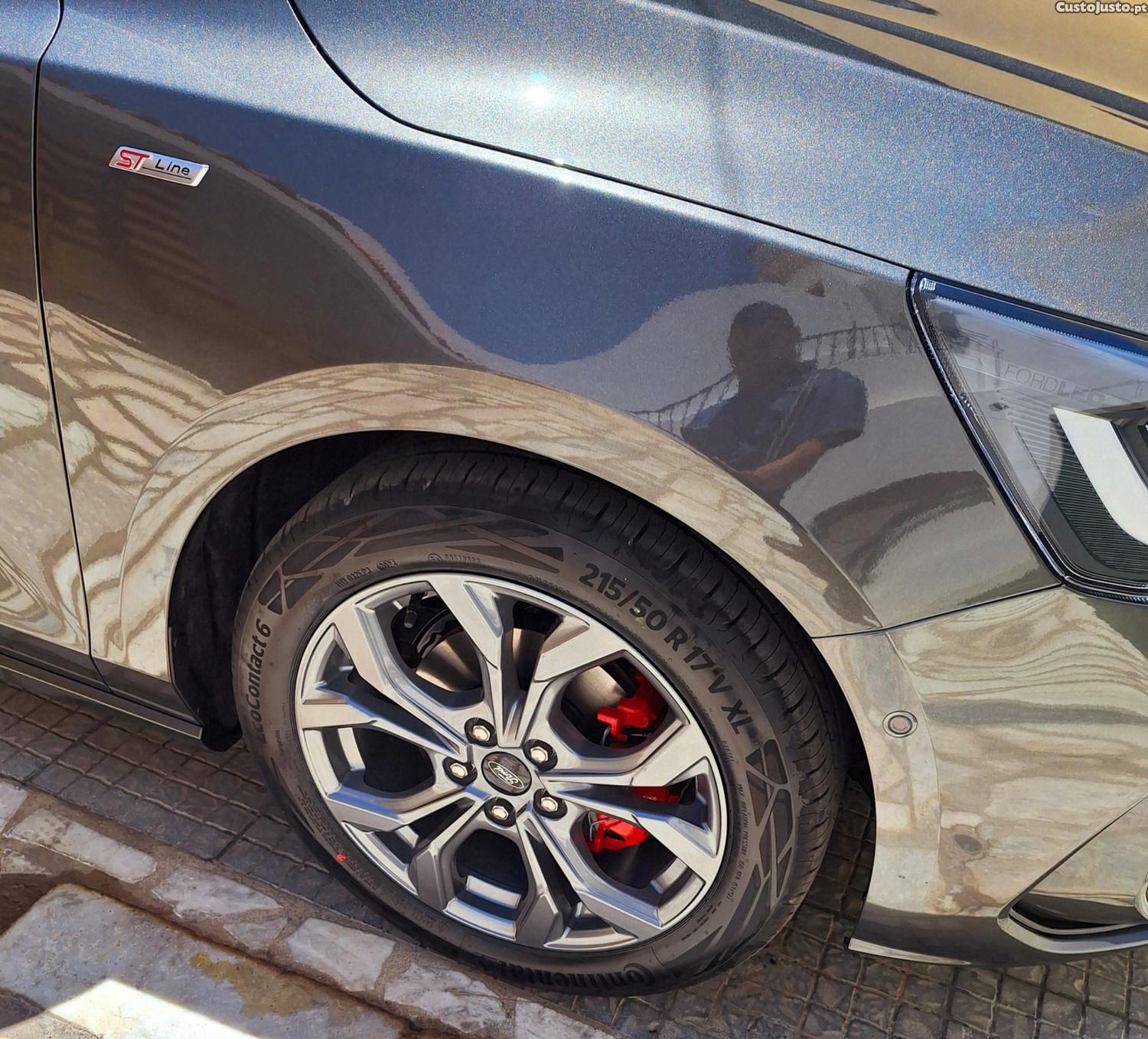 Ford Focus 1.0 155cv automático s-Line - 24 — photo 2
