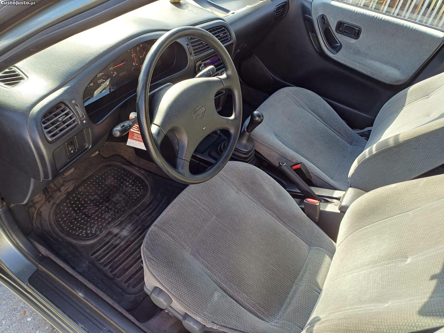 Nissan Sunny 1.300   bom e  Barato - 93 — photo 5