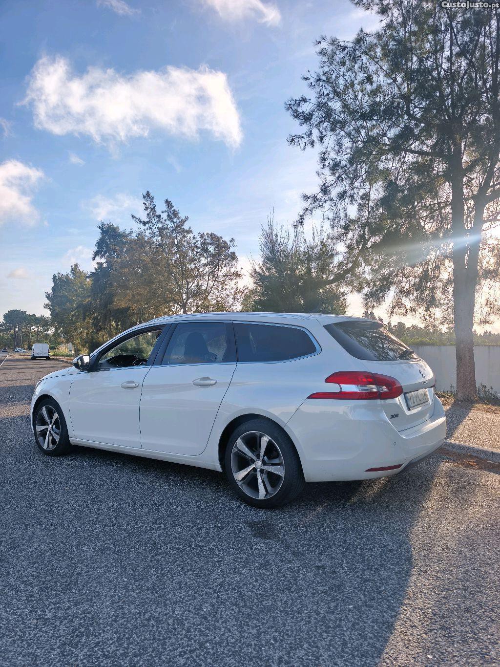 Peugeot 308 SW ALLURE - 14 — photo 4