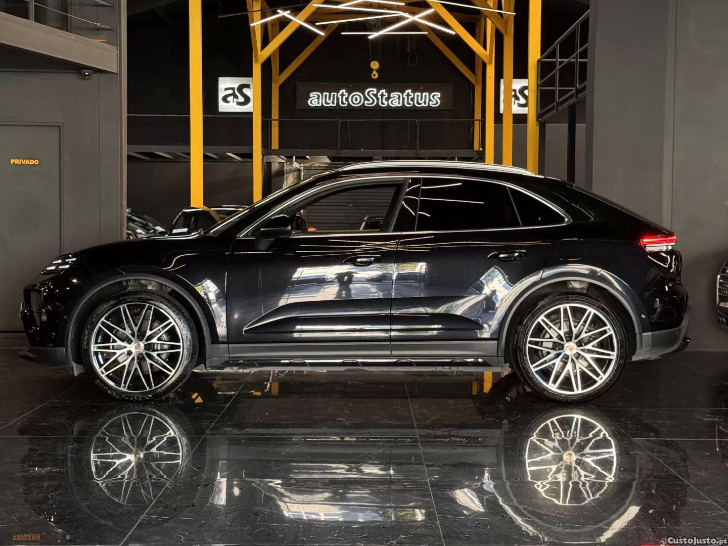 Porsche Macan Electric 4 - 25 — photo 4