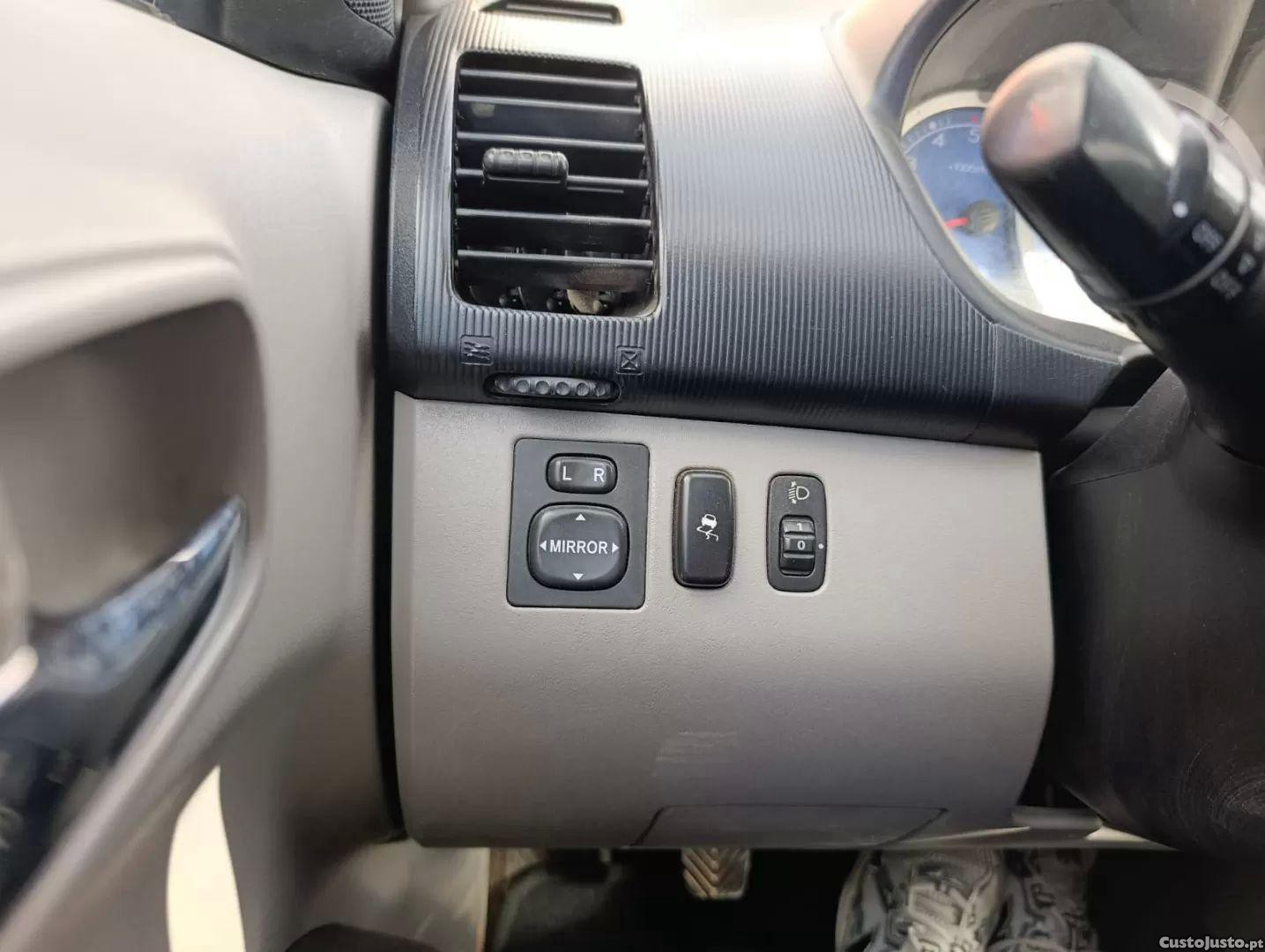 Mitsubishi L200 2.5 td strakar sport ht - 08 — photo 5