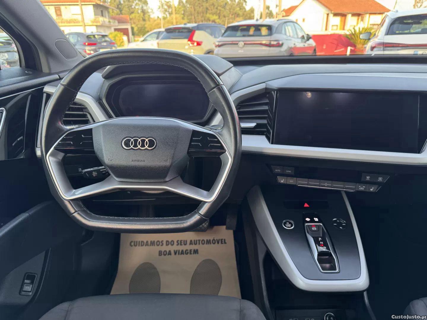 Audi Q4 40 82 kwh — fotografia 23