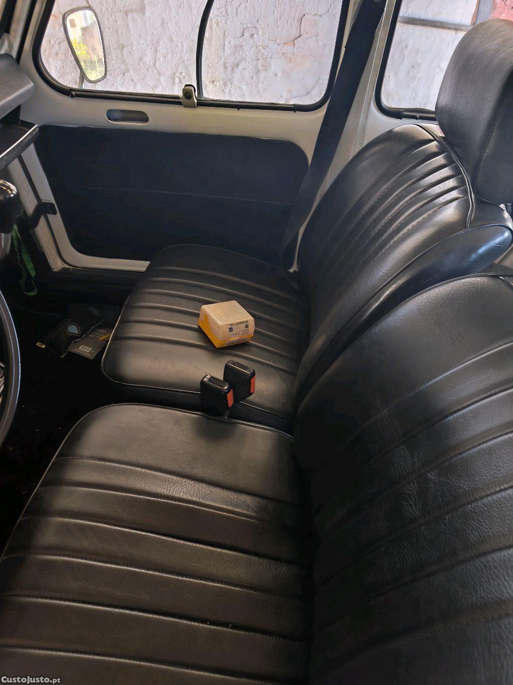 Renault 4 4L (R1123) 4 V — photo 4