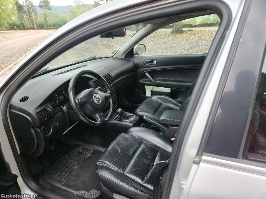 Volkswagen Passat 1.9 TDi Trendline — fotografia 5