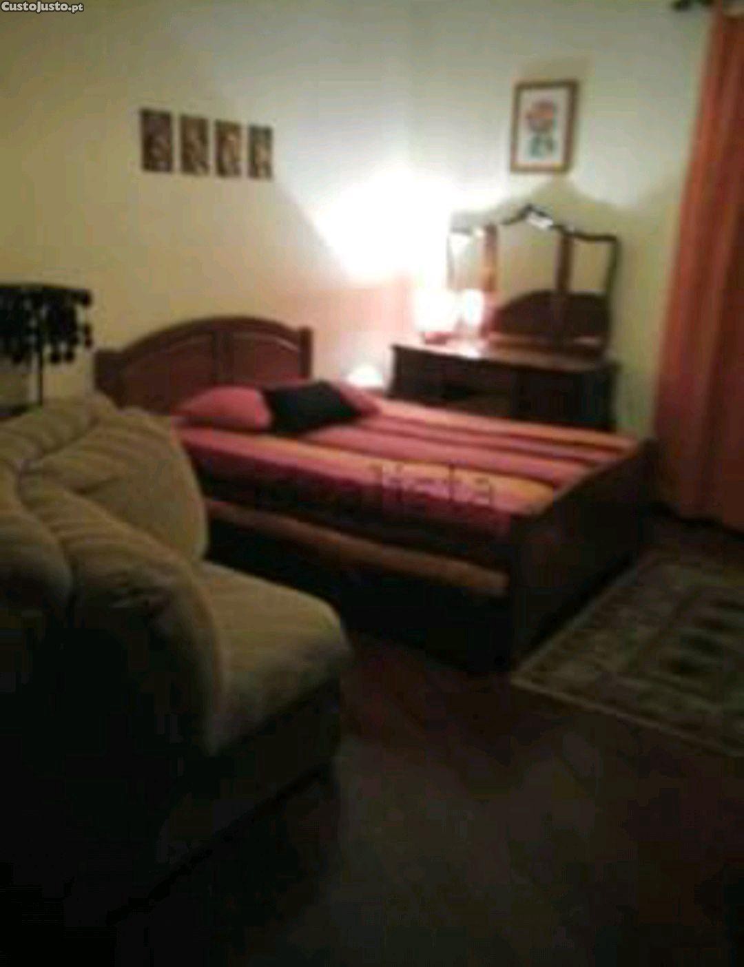 Quarto próximo da Universidade dos Açores