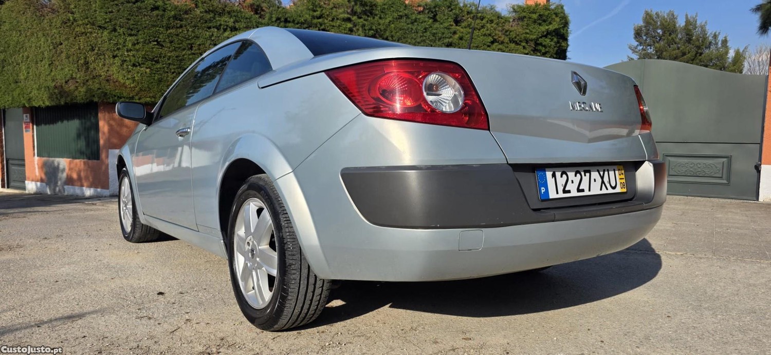Renault Mégane 1.6 16V Dynamique — fotografia 9