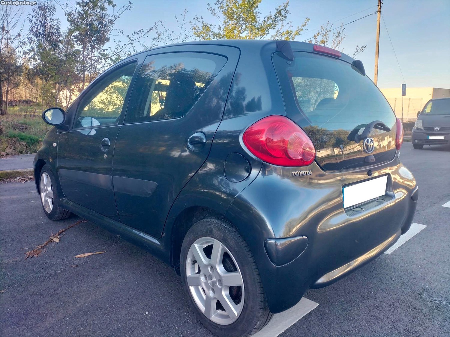 Toyota Aygo 1.0 VVTI — fotografia 9