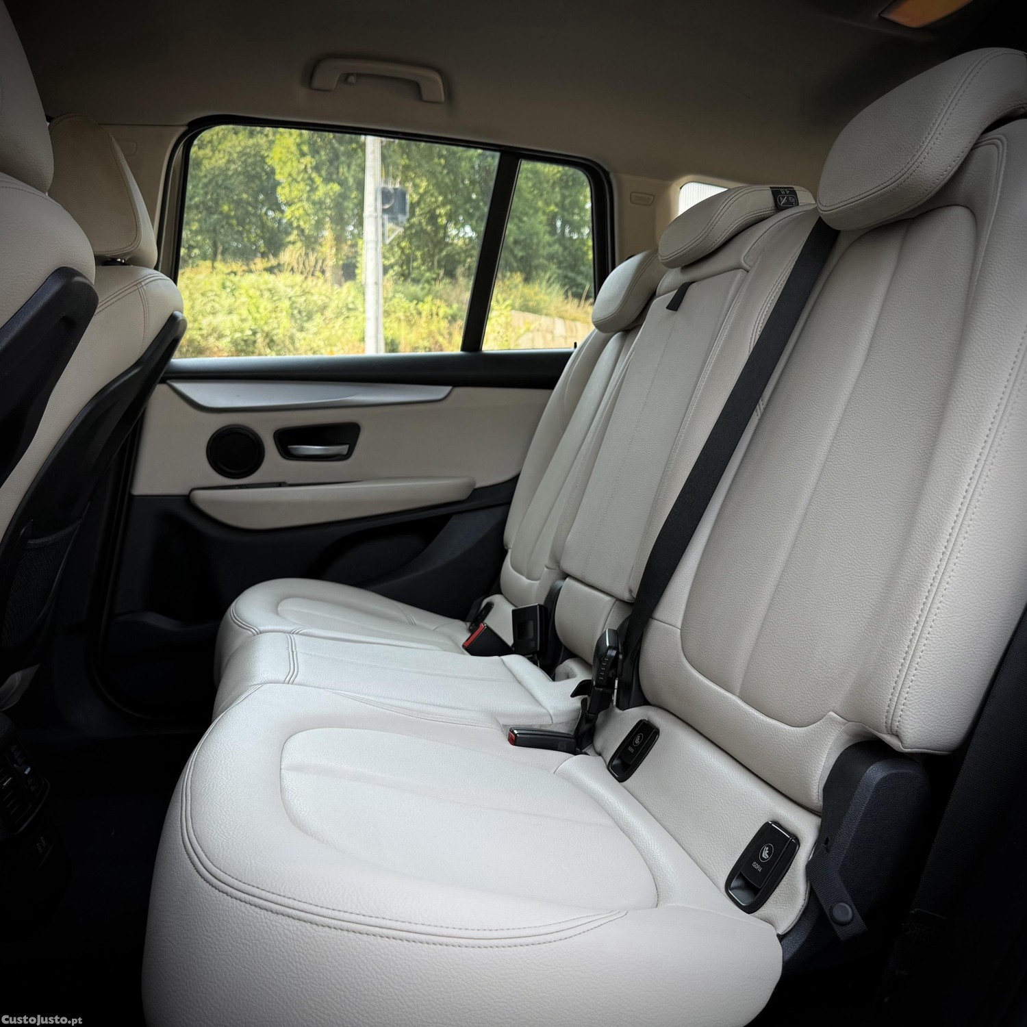 BMW 216 Gran Tourer 7L Line Luxury — fotografia 5