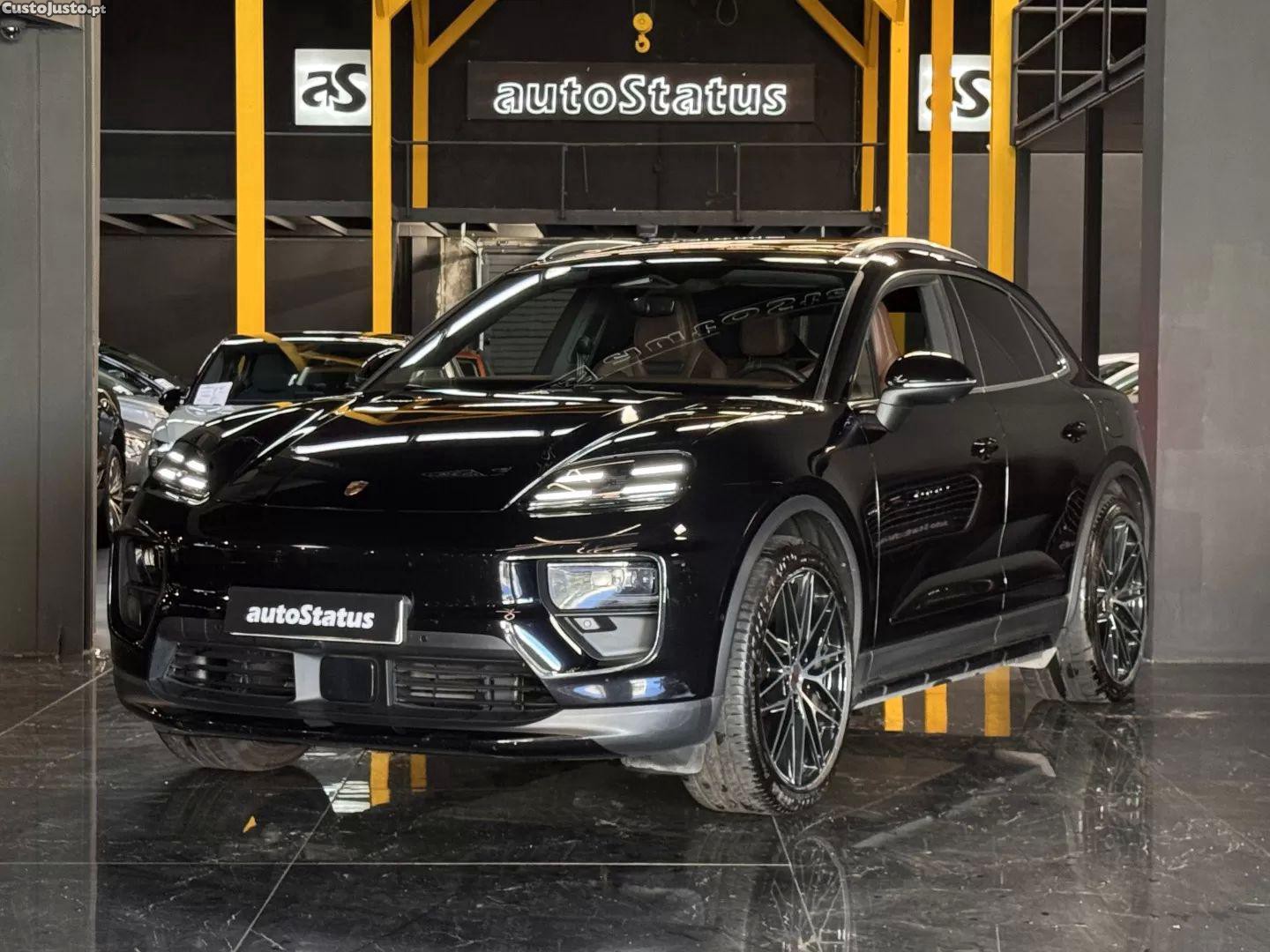 Porsche Macan Electric 4 - 25 — photo 3