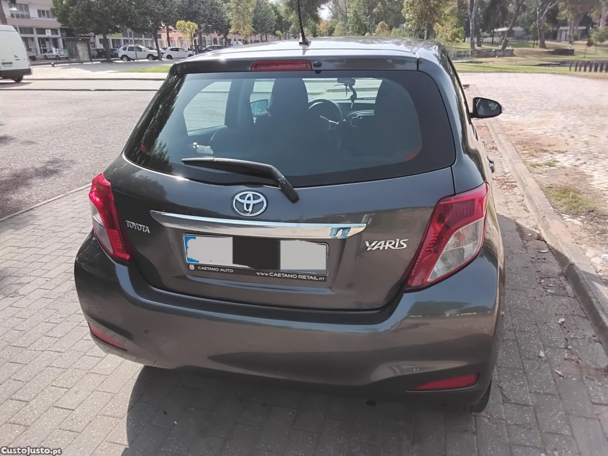 Toyota Yaris 1000 vvti Active + ac — fotografia 7