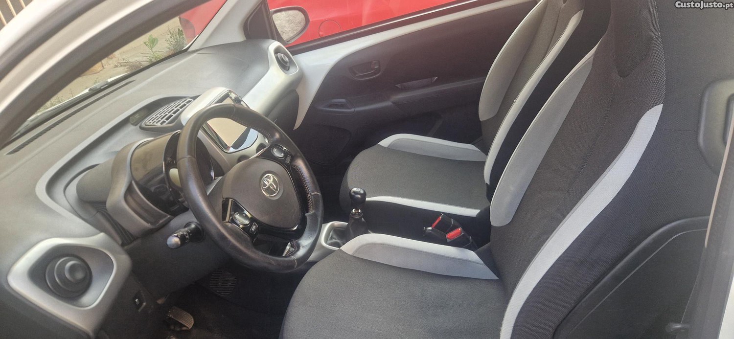 Toyota Aygo 1.0 VVT-i - 15 — photo 4