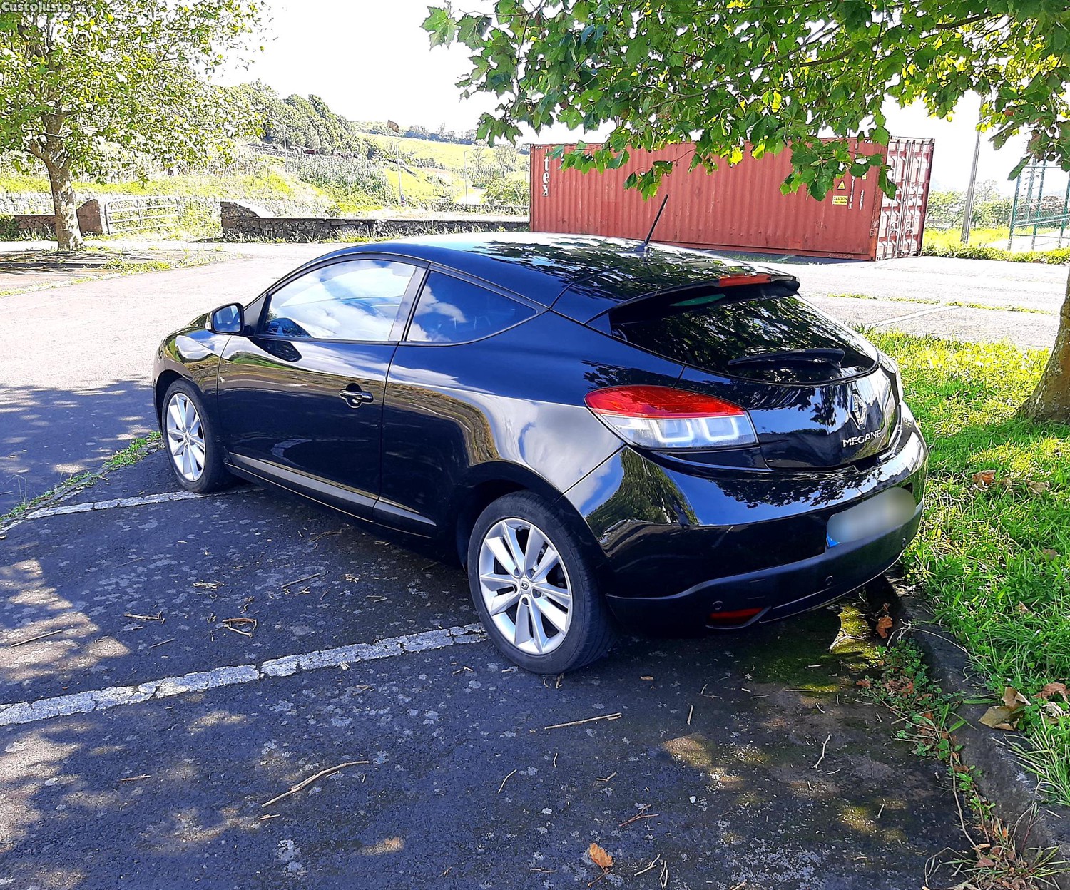 Renault Mégane Coupe 1.5 Diesel 110cv - 10 — photo 2