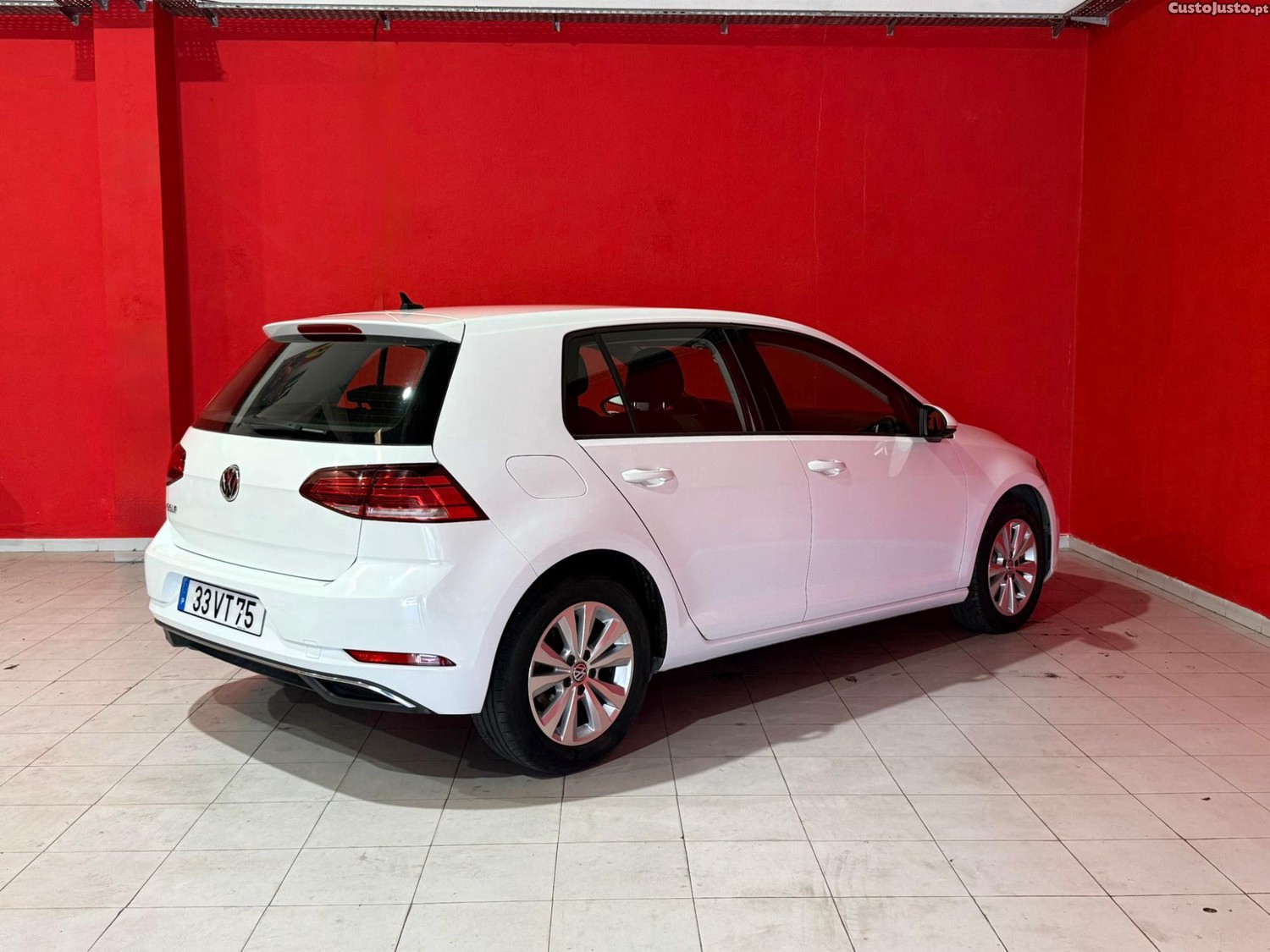 VW Golf 1.0 TSI - 18 — photo 3