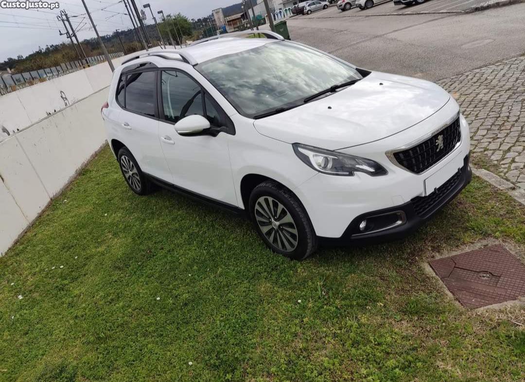 Peugeot 2008 Allure — fotografia 9